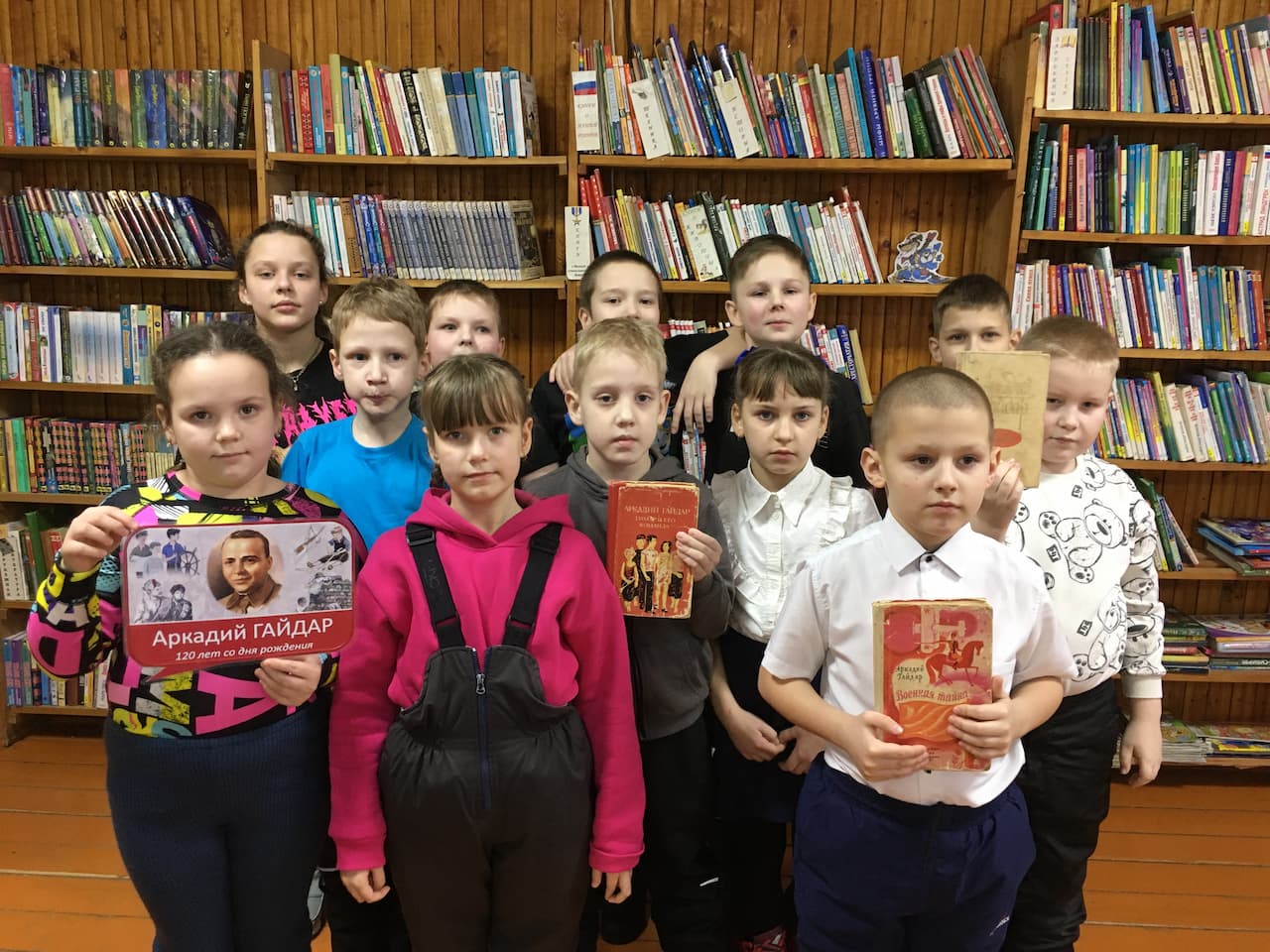 новое пространство. центр книга омск. магазин центр книга в омске. букбридж книжный. центр книги.